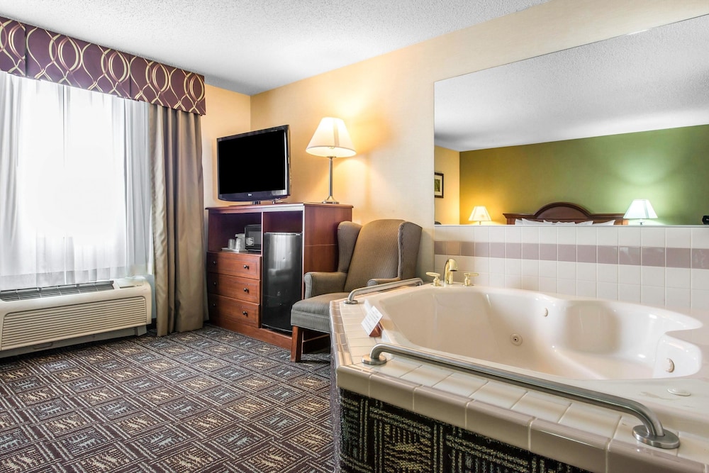 Comfort Inn Weirton - Steubenville 14/39