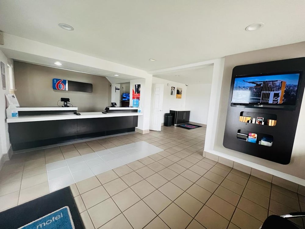 Motel6 Wichita Falls, TX - North 14/63