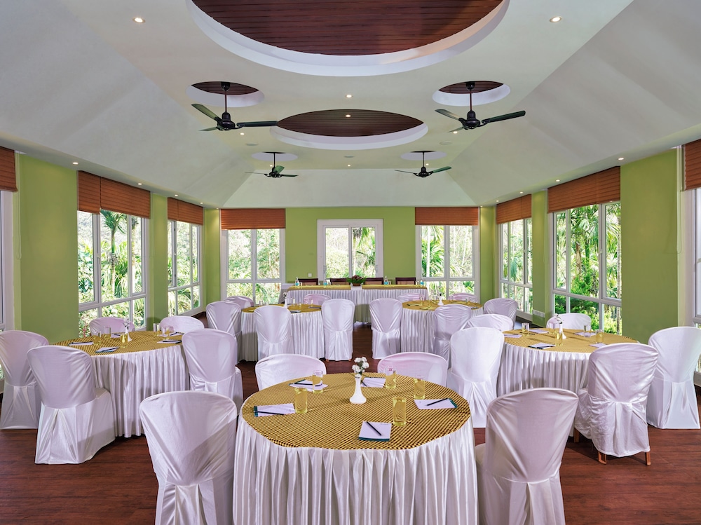 The Woods Resort 37/48