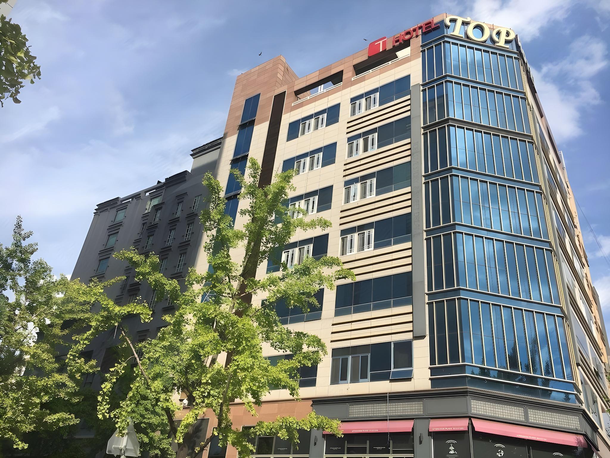 Top Hotel 9/56