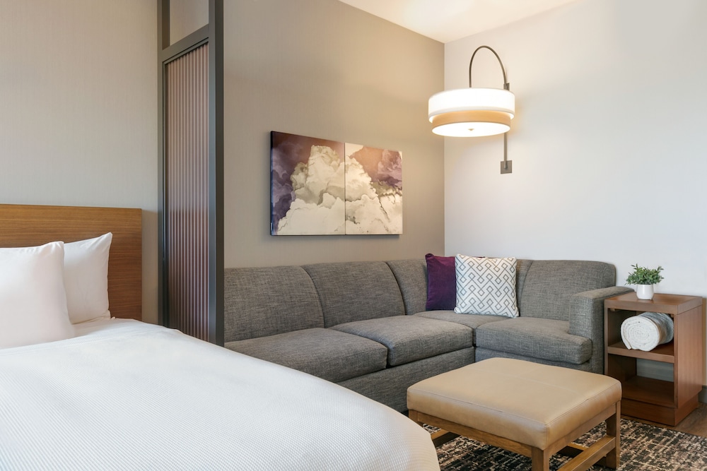 Hyatt Place Fort Worth/TCU 27/50