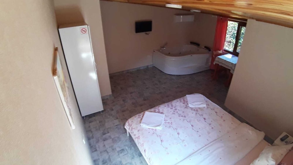 Elisa Butik Otel 10/40