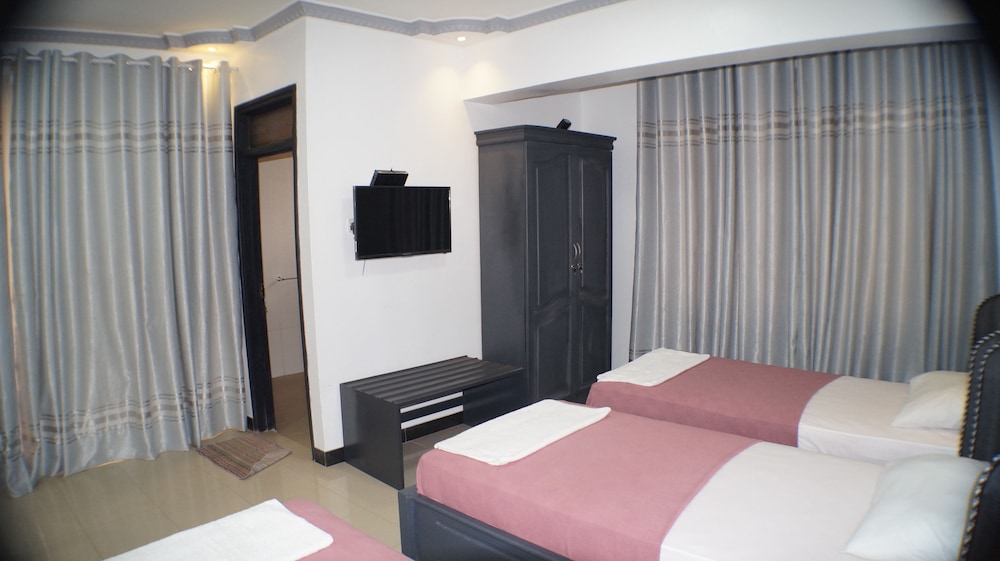Econo Lodge 33/46
