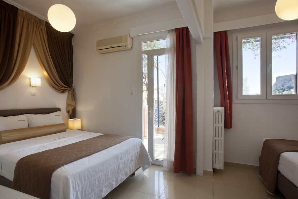 Metropolis Hotel 16/46