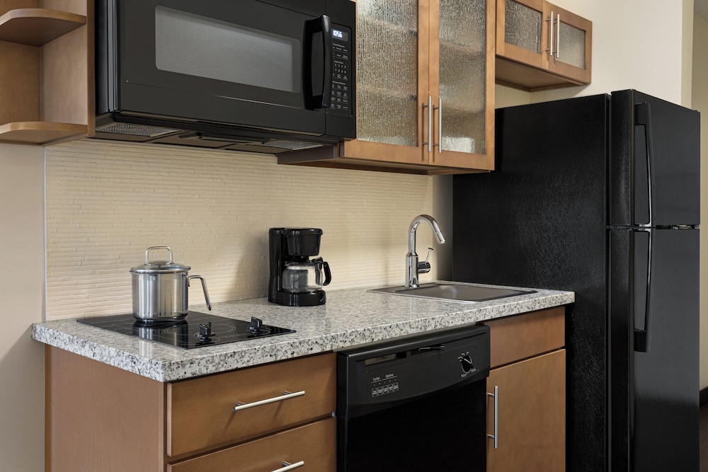 Candlewood Suites Safety Harbor 55/56