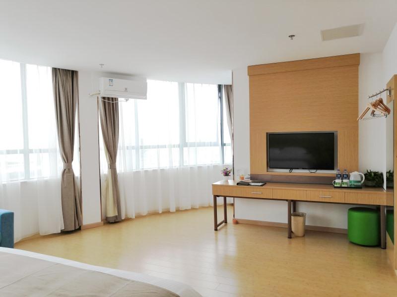 GreenTree Inn Shanghai Jinshan District Wanda Plaza Longhao Road Express Hotel 35/49