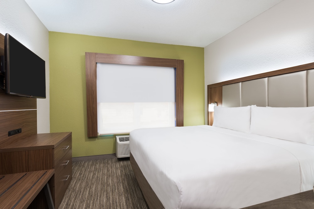 Holiday Inn Express And Suites Columbus Airport East 10/46