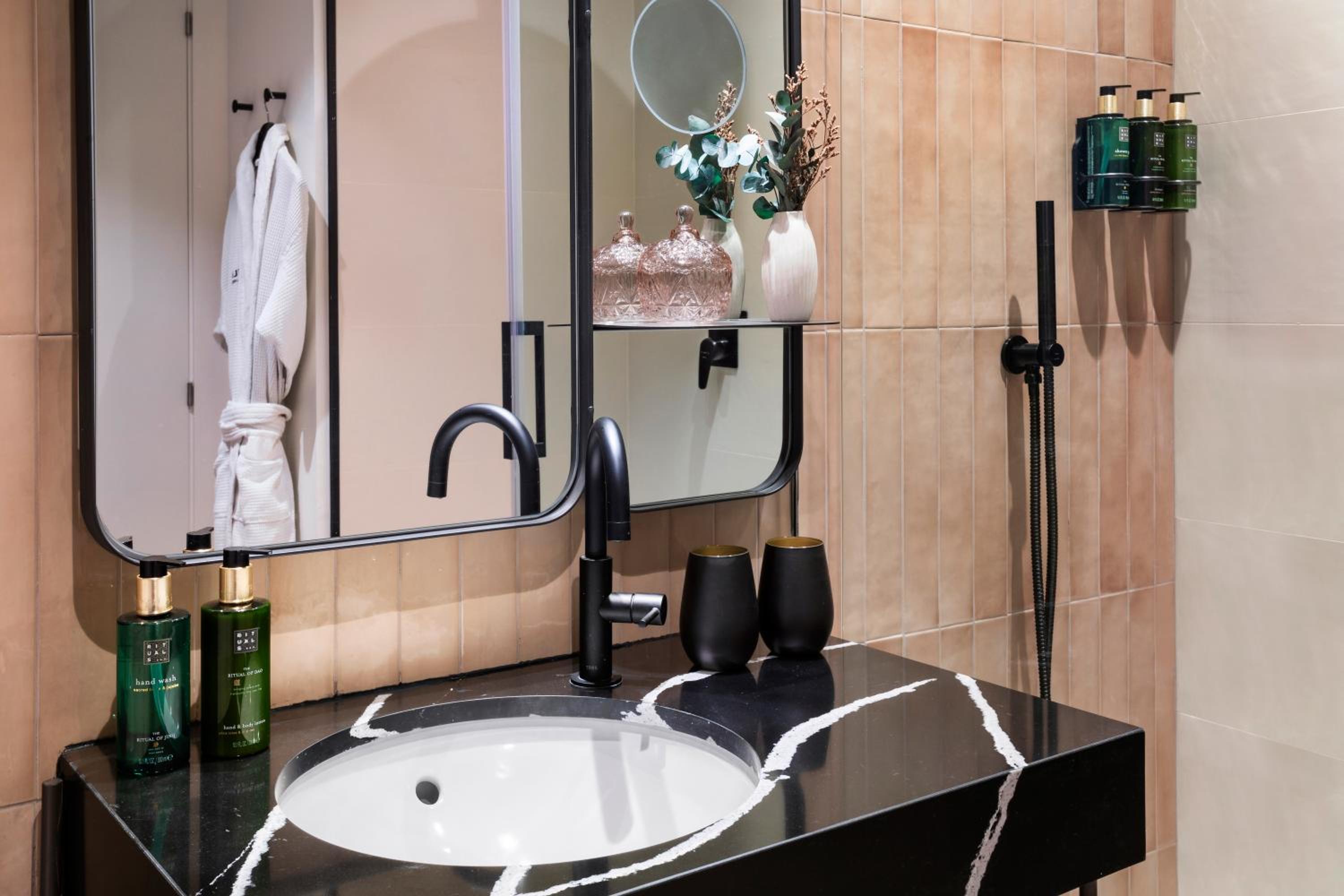 The Level, Double Bed، Melia Granada 4/7