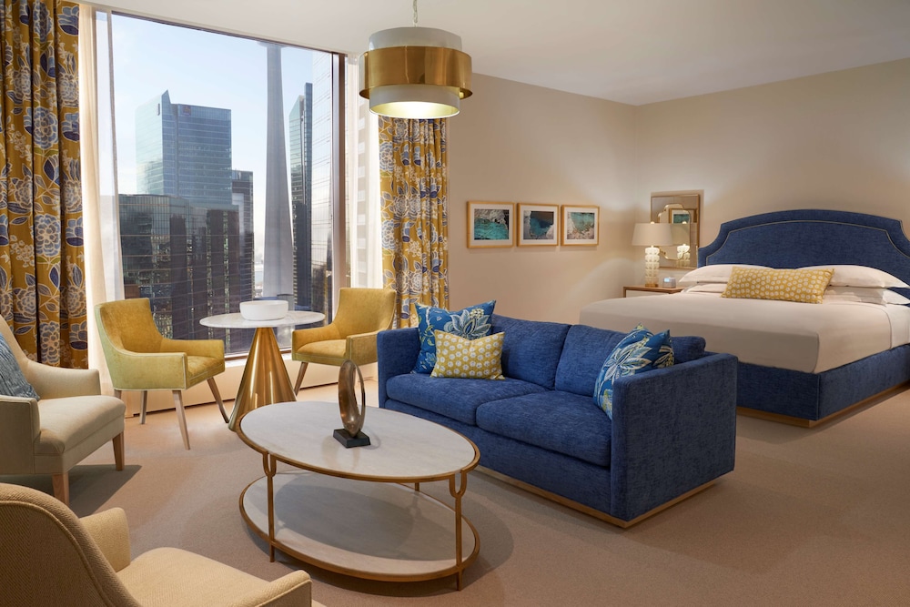 Hilton Toronto 43/75