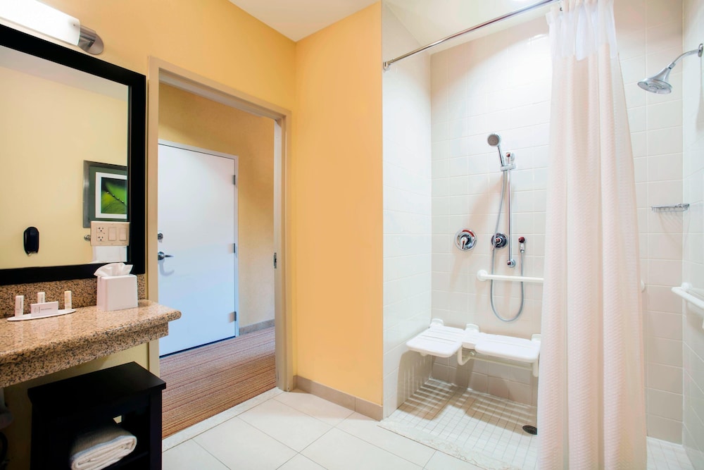 Courtyard By Marriott Miami Homestead 8/35