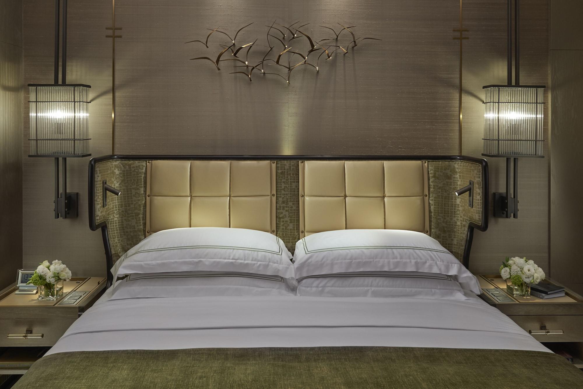 Landmark, Suite