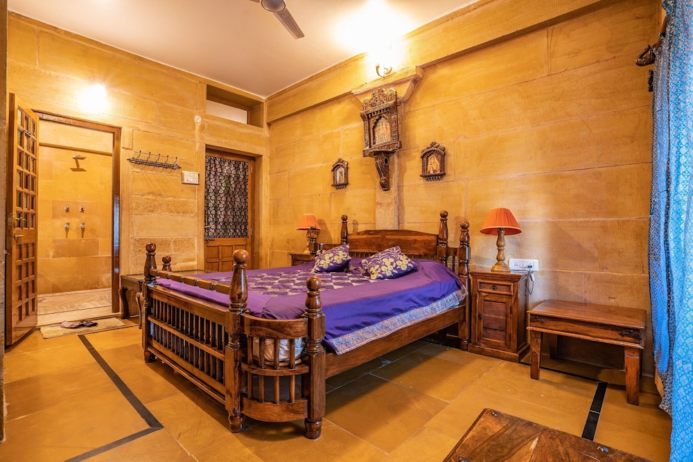 Garh Jaisal Haveli Hotel 3/37