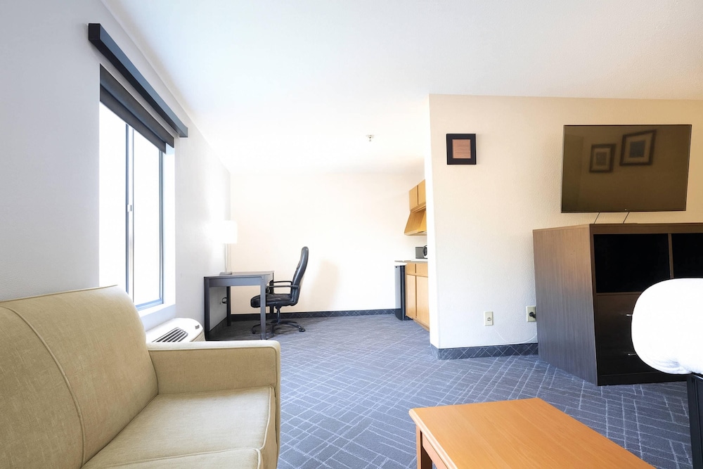 Quality Inn & Suites Circleville 43/53