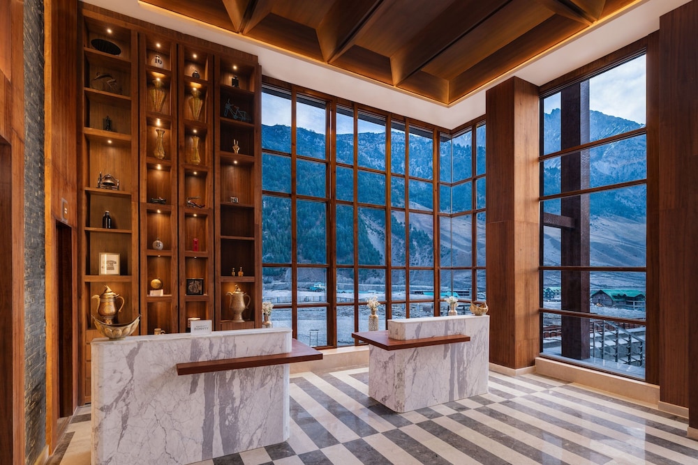 Four Points by Sheraton Sonmarg Resort 10/16