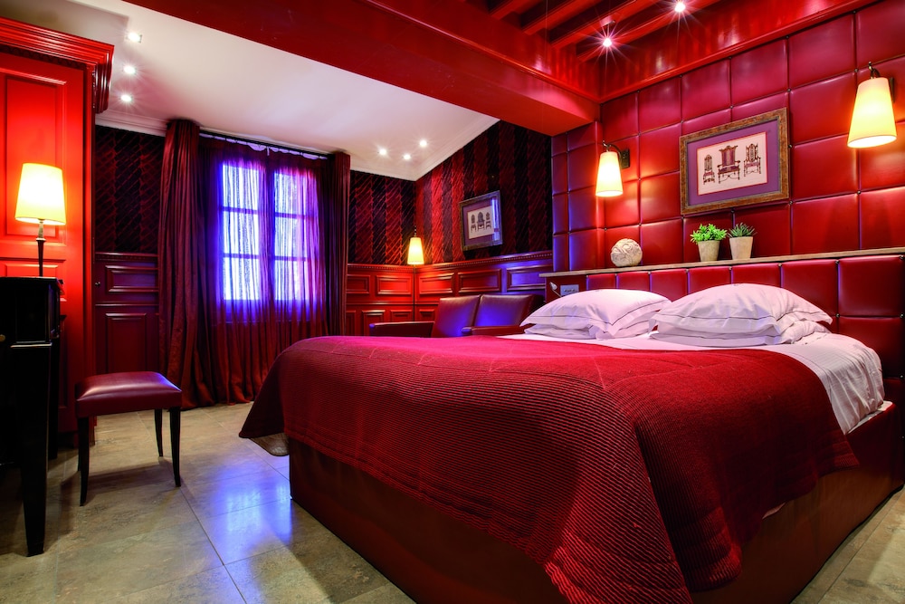 SUPERIOR, DOUBLE BED