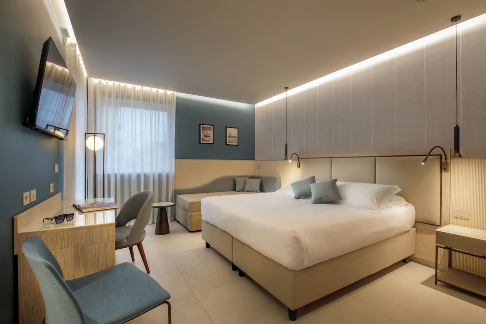 Ambasciatori Suite Hotel 76/110