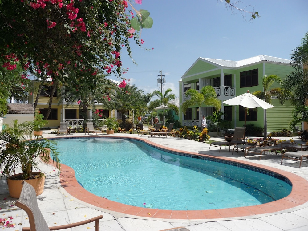BUCCANEER BEACH CLUB 65/71