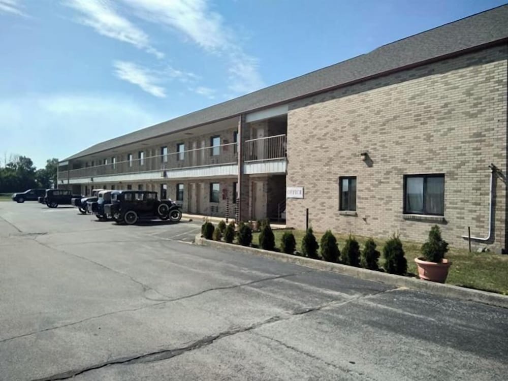 Hoosier Inn 34/39