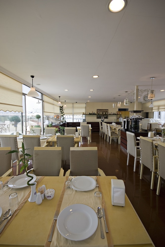 Aspen Hotel Istanbul 56/68