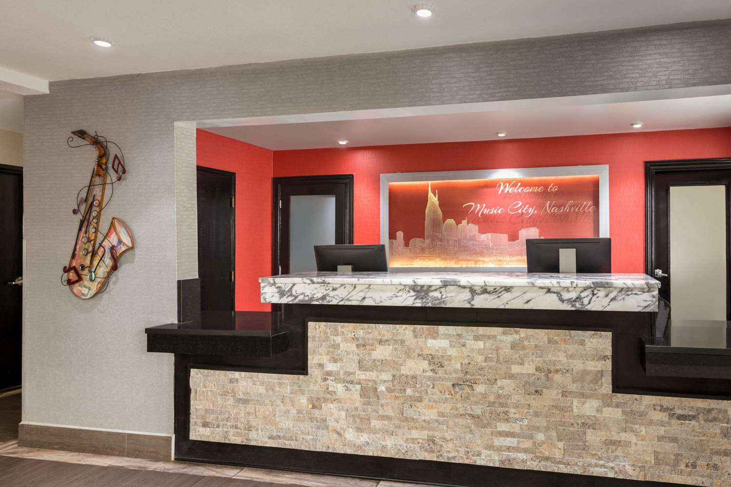 Lobby at Luxe Studios Nashville Airport, NASHVILLE - TN