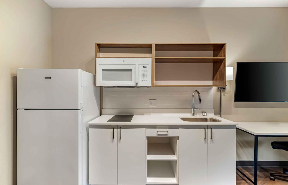 Extended Stay America Premier Suites- Jacksonville - Airport 21/40