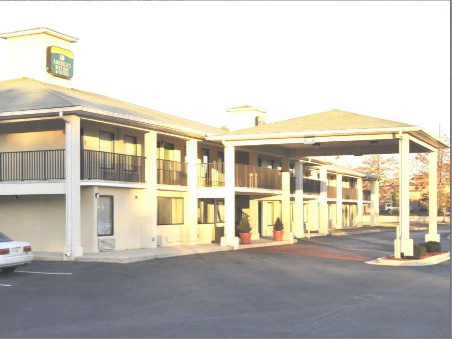 غرفة بسرير كينج، America's Best Inn Georgia, GA 4/4