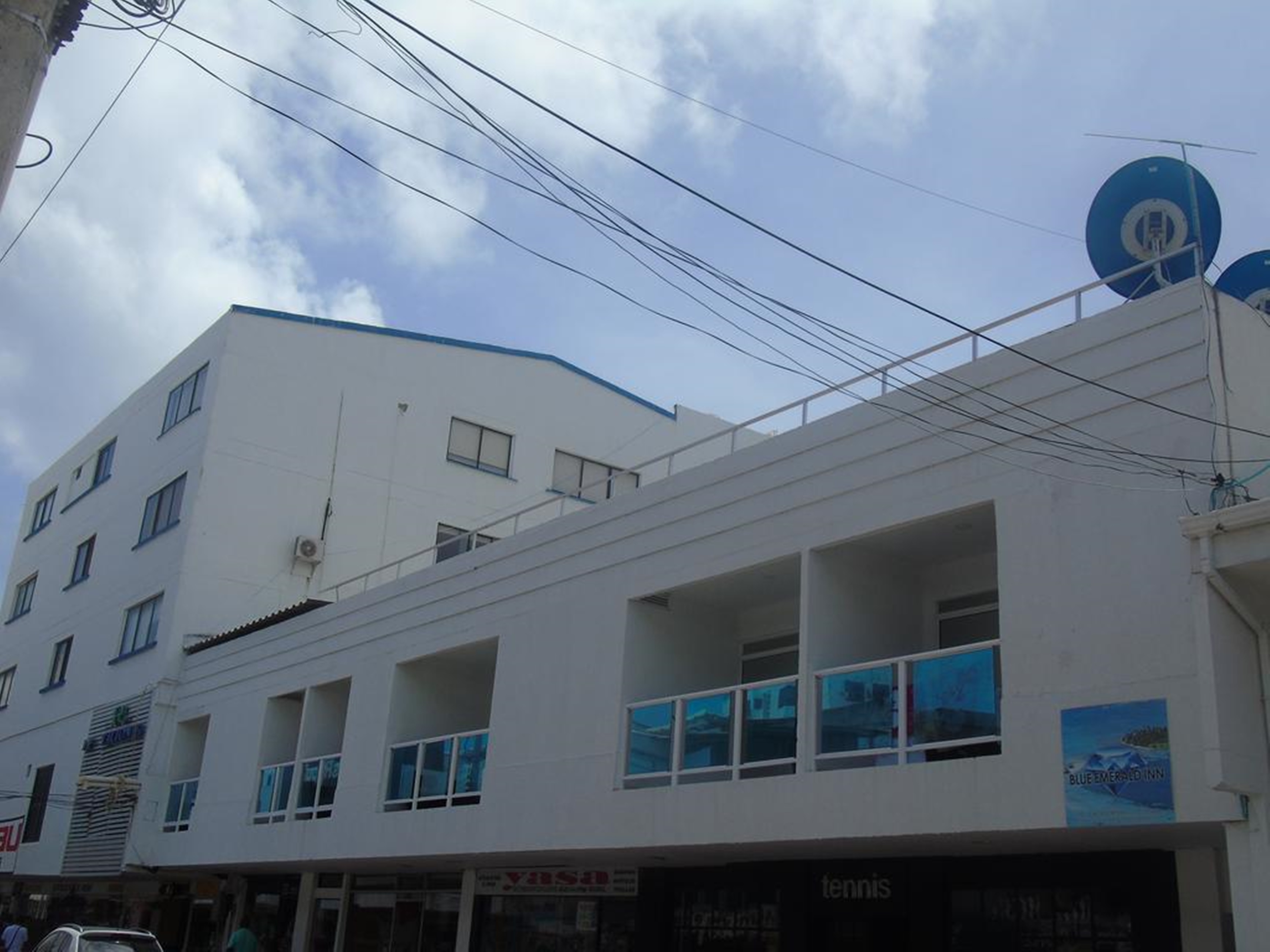 Blue Emerald Inn 2/15