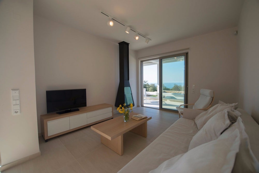 Sofia Luxury Villas 25/50