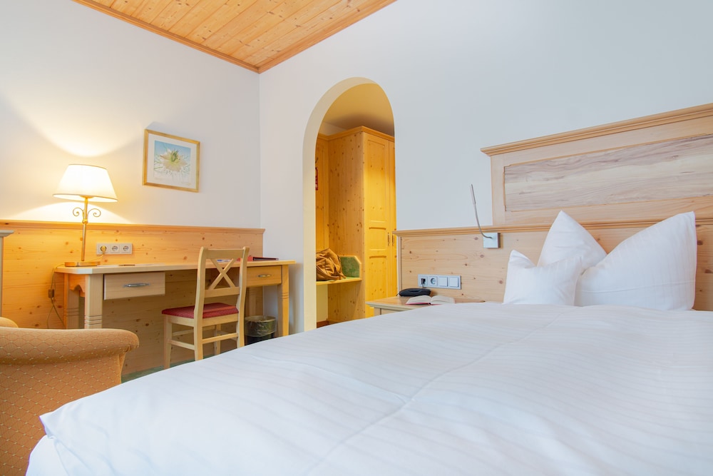 Glasl's Landhotel 9/50