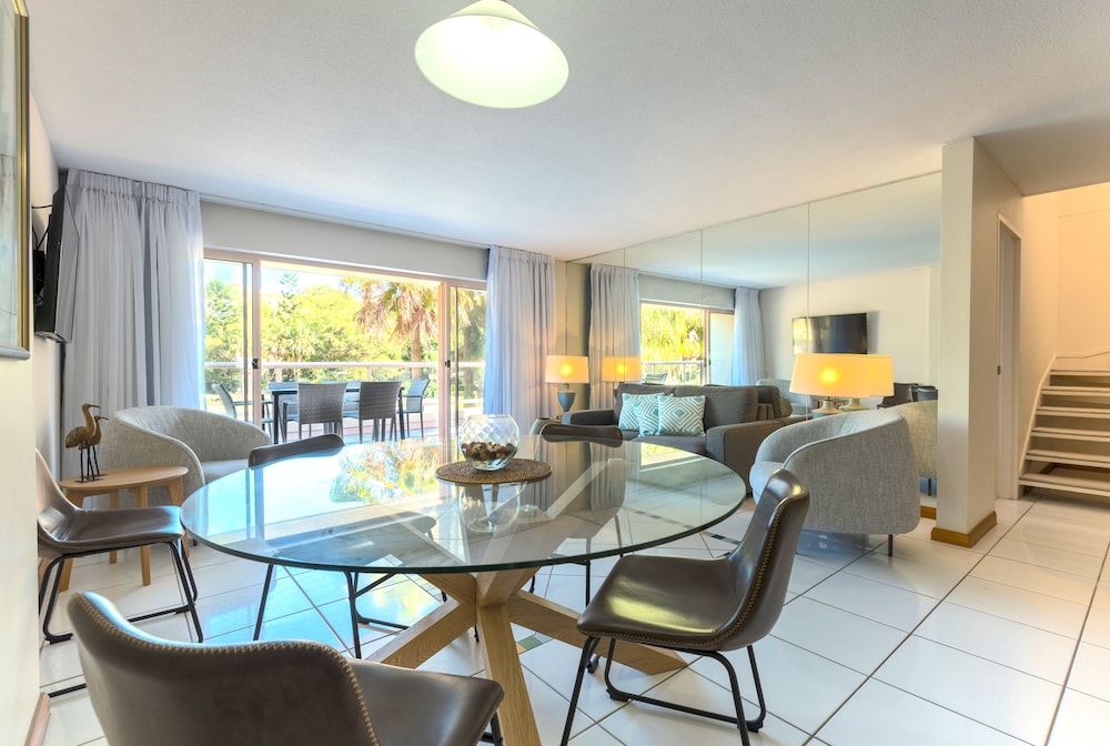 Novotel Pacific Bay 55/79