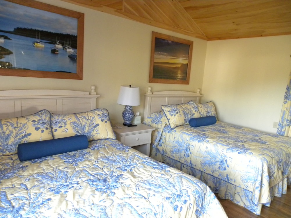 Colonial Gables Oceanfront Village 19/72