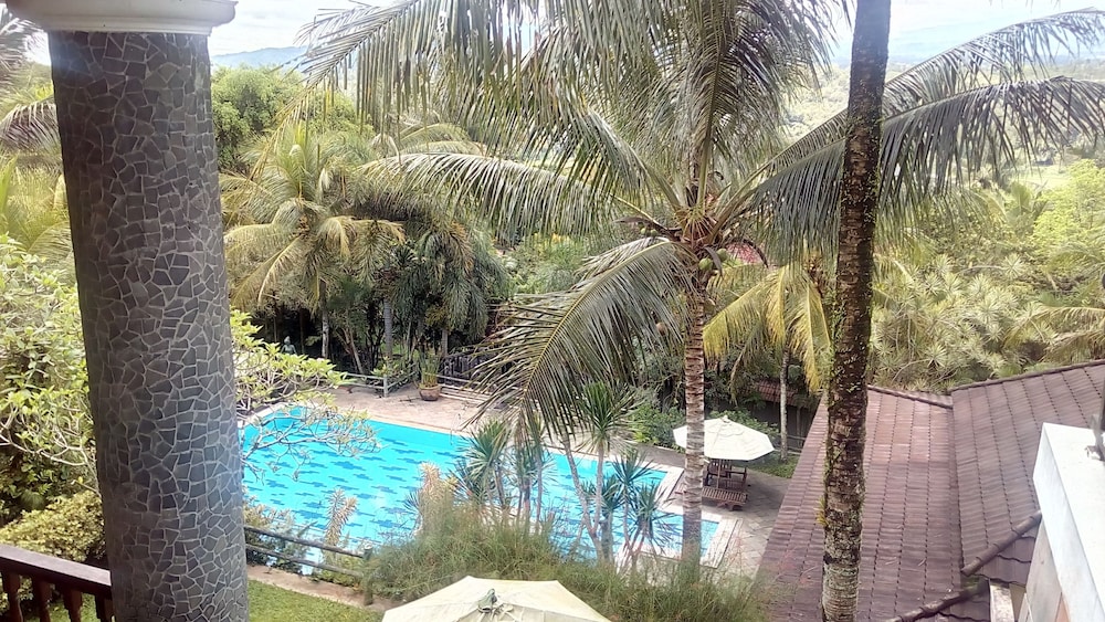 The Oxalis Regency Hotel Magelang 6/46