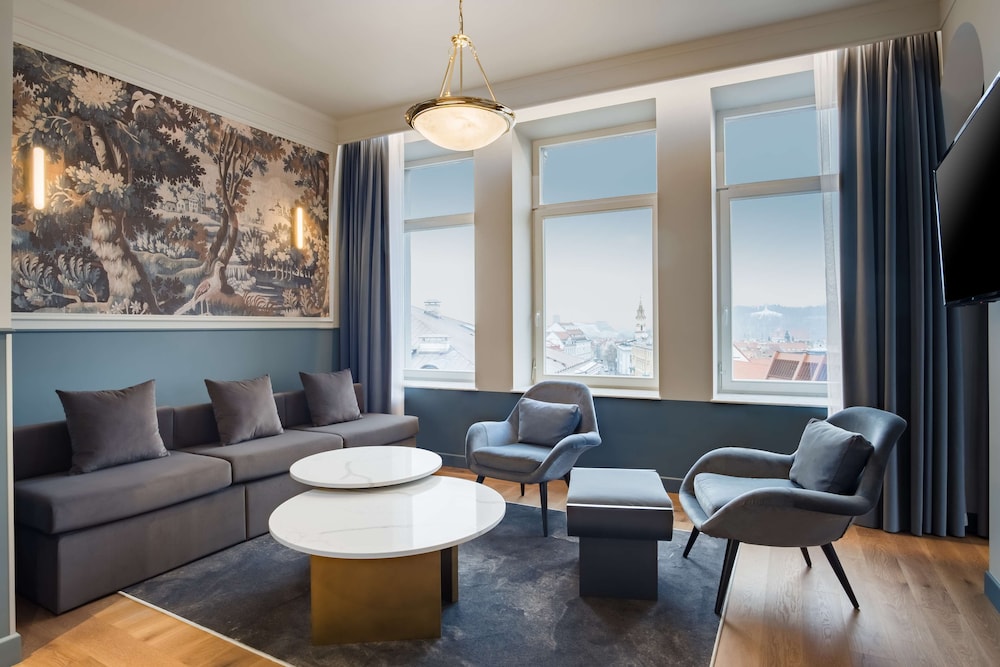 Radisson Collection Astorija Hotel, Vilnius 46/66