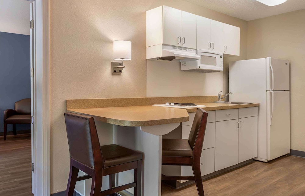 Extended Stay America Suites Norwalk Stamford 49/64