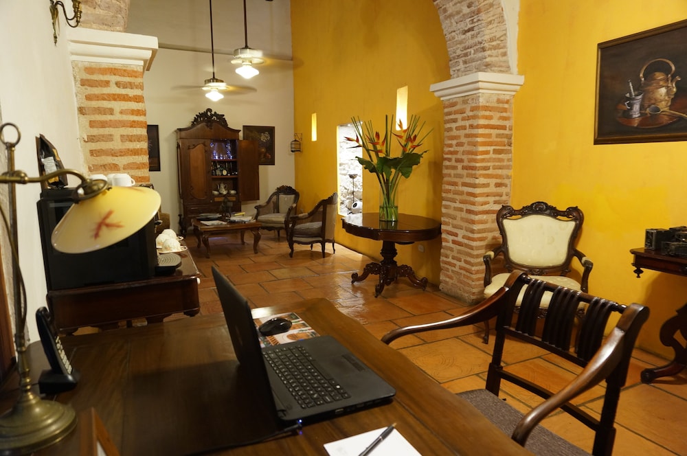 Alfiz Hotel Boutique 26/50