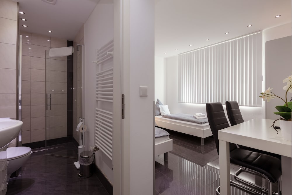 Hotel am Rosenplatz 49/51