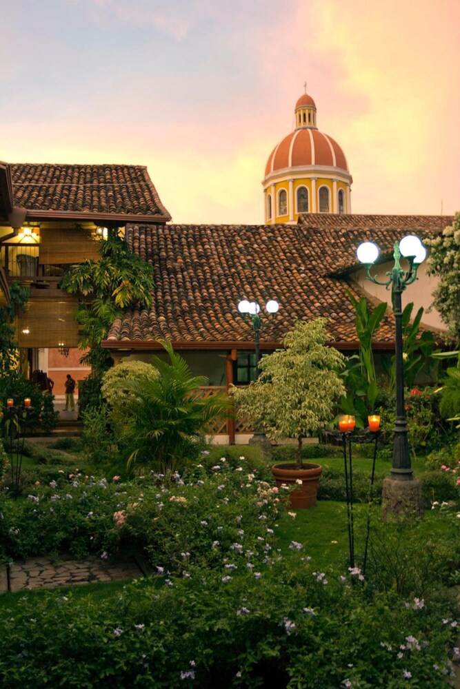 LA GRAN FRANCIA HOTEL AND RESTAURANT 47/48