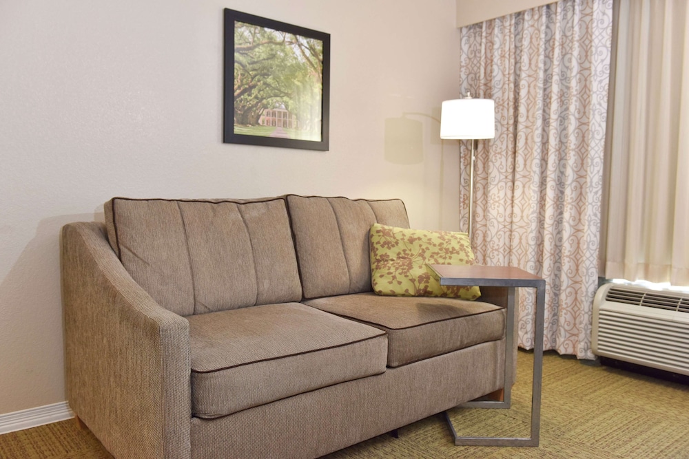 Hampton Inn & Suites Alexandria LA 34/47