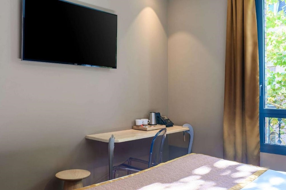 COMFORT HOTEL SIXTEEN PARIS MONTROUGE 58/67