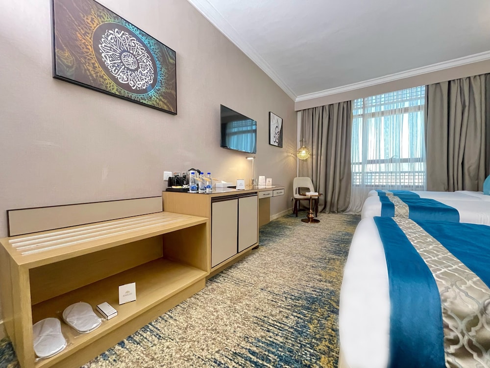 Waqf Othman Bin Affan hotel 19/38