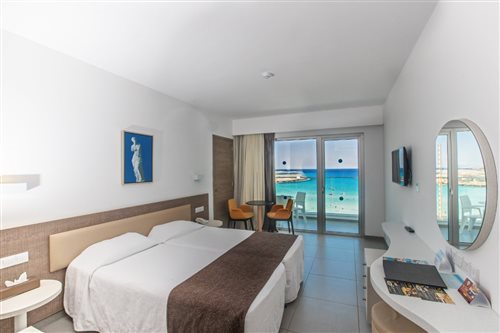 Room, Single, Double or Twin Bed, Sea View, Balcony