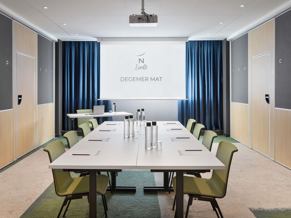 NOVOTEL RENNES ALMA 60/74