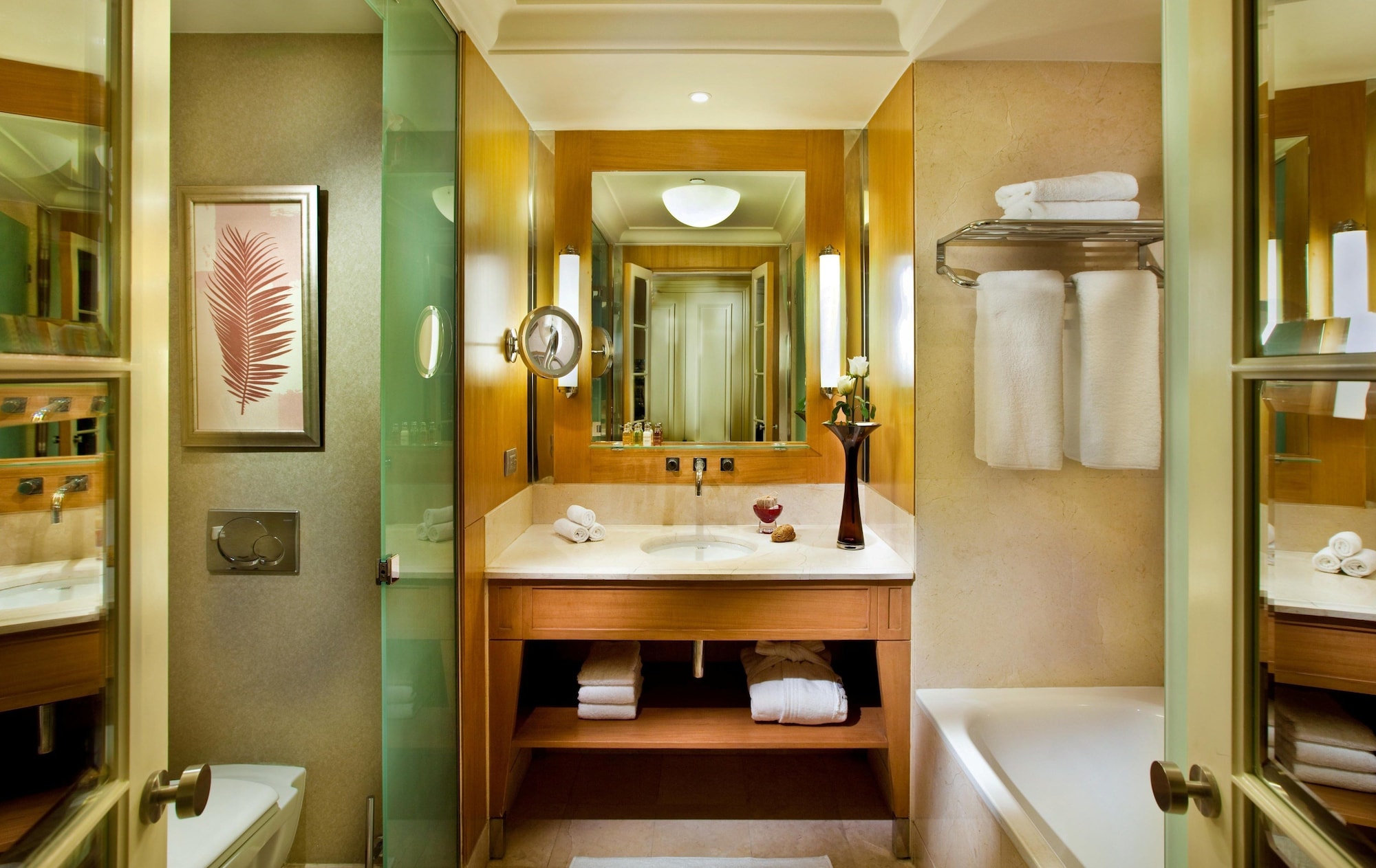 Superior, Twin Beds, River View, Kempinski Nile Hotel 3/4