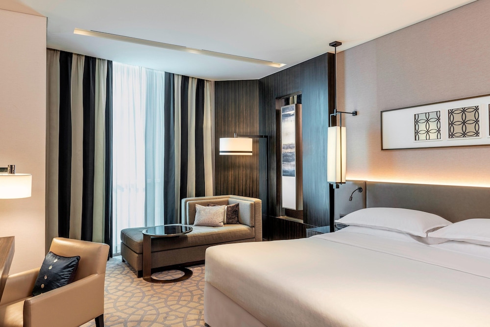 Sheraton Grand Hotel Dubai 10/45