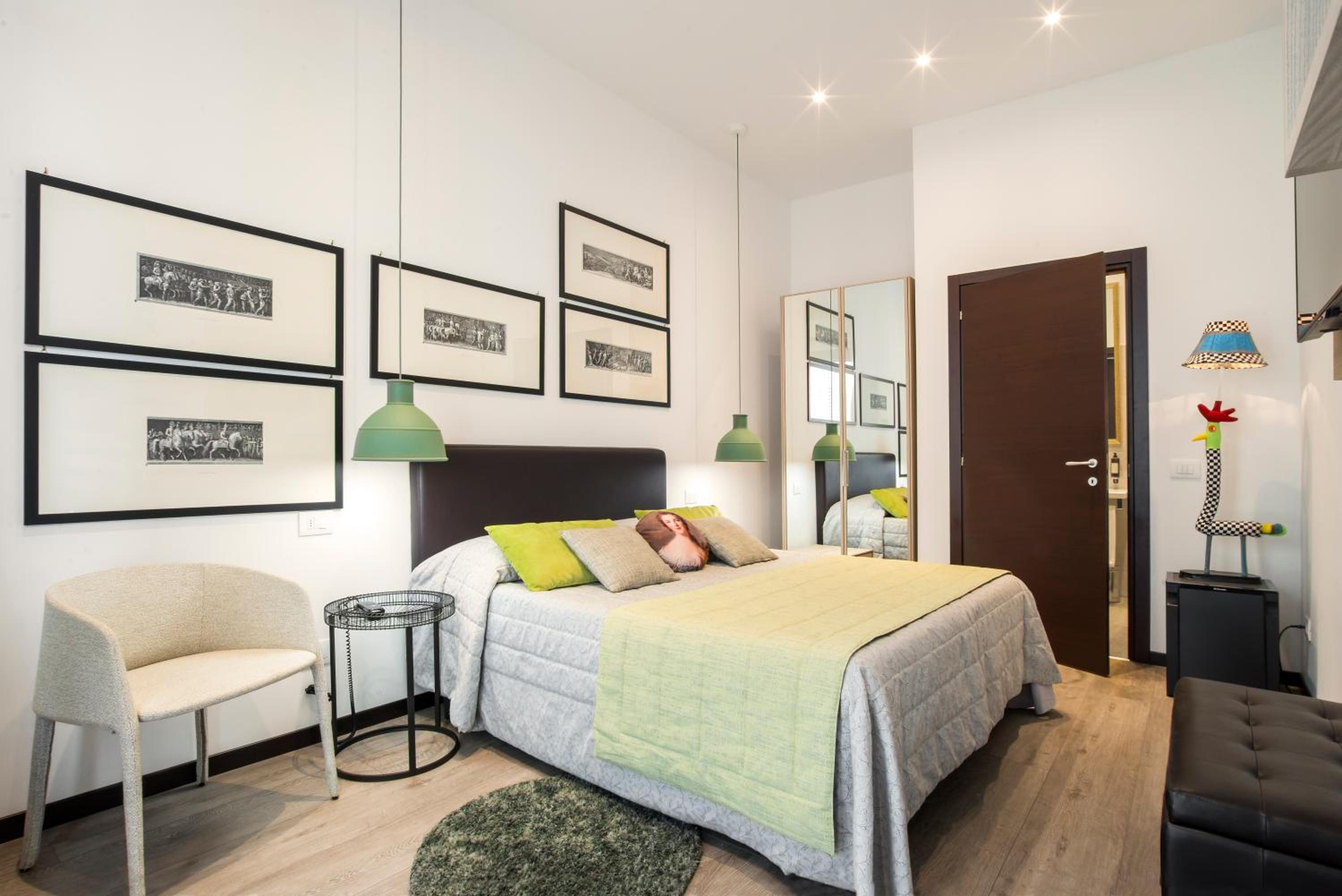 Superior, King Bed