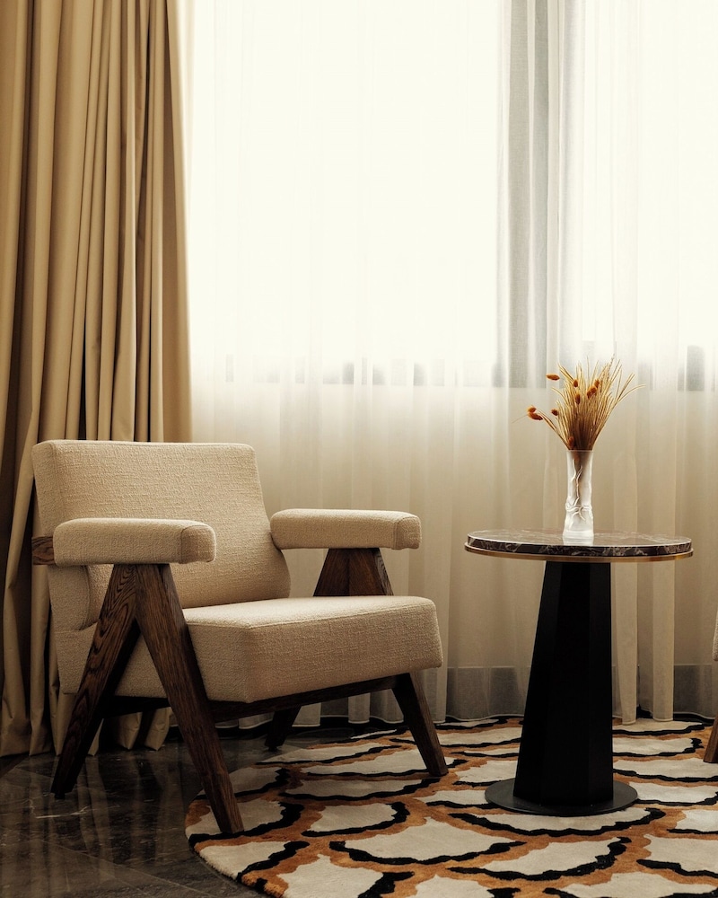 Marly Boutique Hotel 49/63