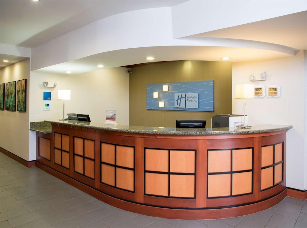Holiday Inn Express Hotel And Suites Danville 5/43