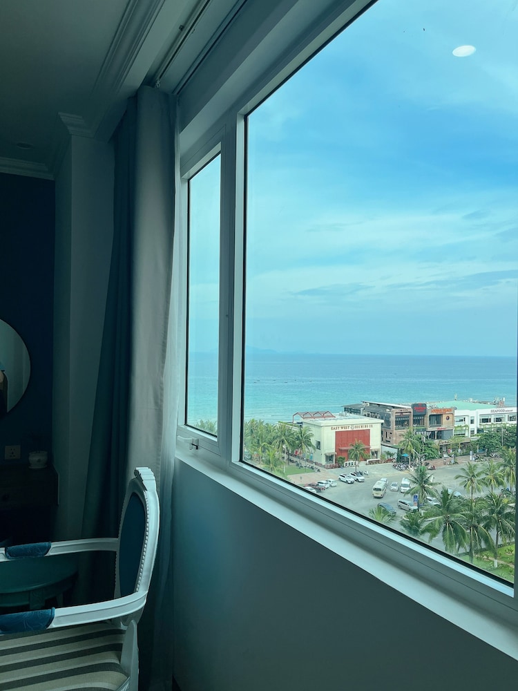 PARACEL DANANG HOTEL 45/50