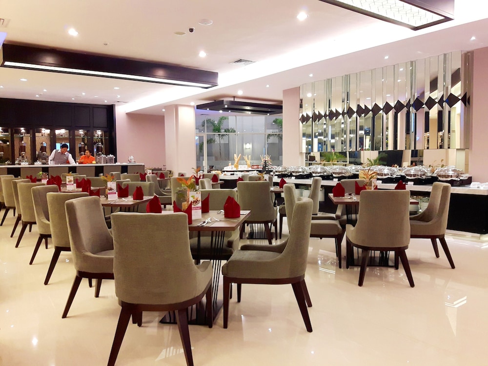 Swiss-Belinn Tunjungan Surabaya 48/54