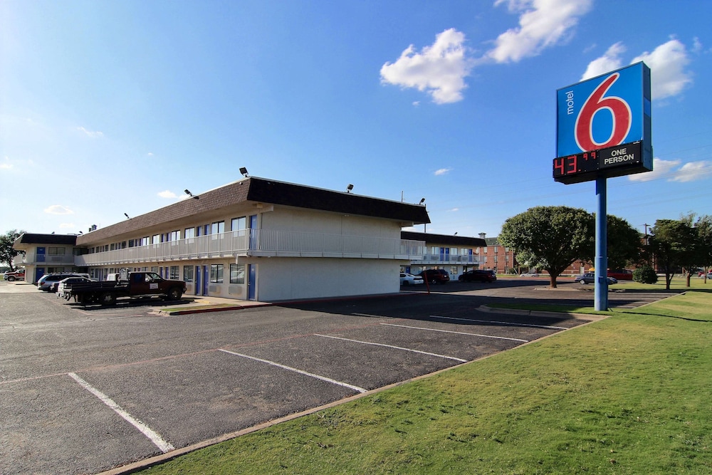 Motel6 Lubbock, TX 31/42